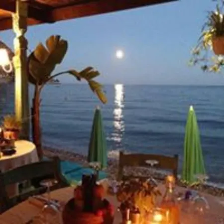 Direct Front Beach Swimming Pool Apartamento *