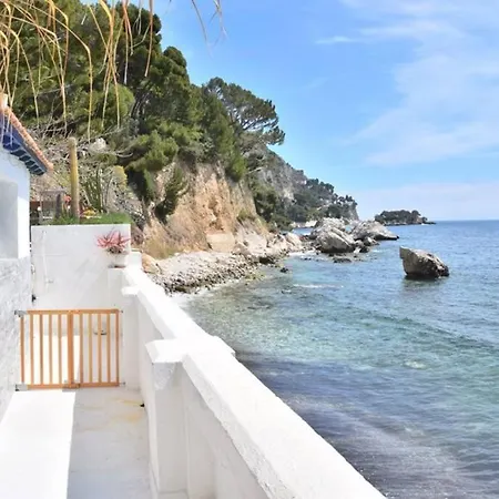 Apartament Direct Front Beach Swimming Pool *