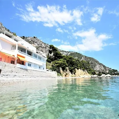 Direct Front Beach Swimming Pool