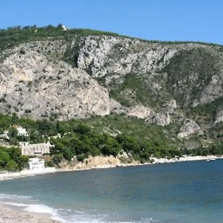 Direct Front Beach Swimming Pool Appartement